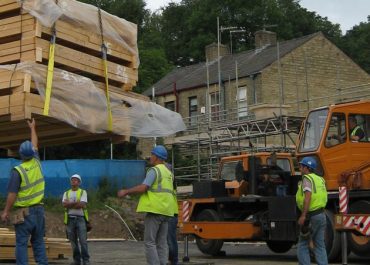 Why Slinger Signaller Training Is Essential for Safe Lifting Operations